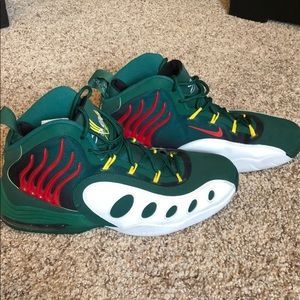 Nike Gary Payton signature basketball shoe